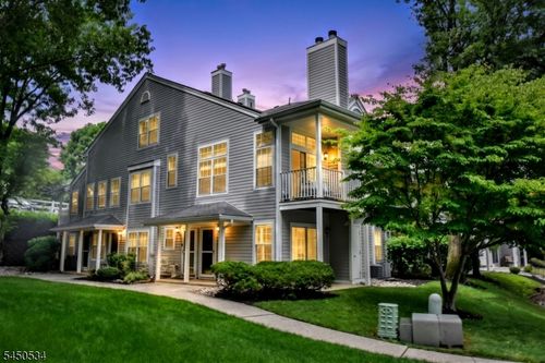 1099-1099 Devon Ct, Mahwah, NJ, 07430-3244 | Card Image