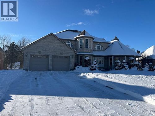 upper-15 Royal York Crt, St George, ON, N0E1N0 | Card Image