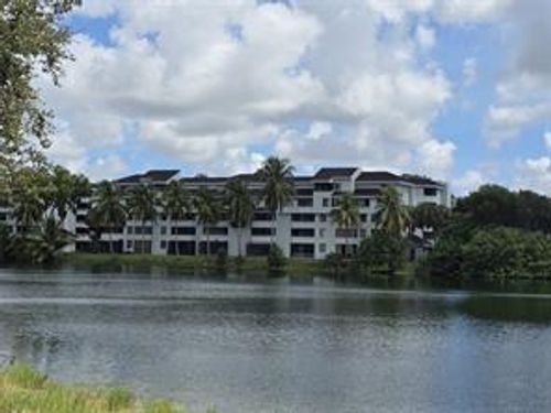 d214-8275 Sw 152nd Ave, Miami, FL, 33193-4069 | Card Image