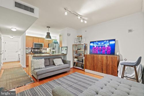 apt-1007-616 E St Nw, WASHINGTON, DC, 20004-2275 | Card Image