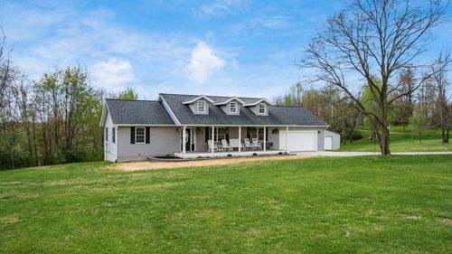 3895 Township Road 124 Ne, Somerset, OH, 43783-9522 | Card Image