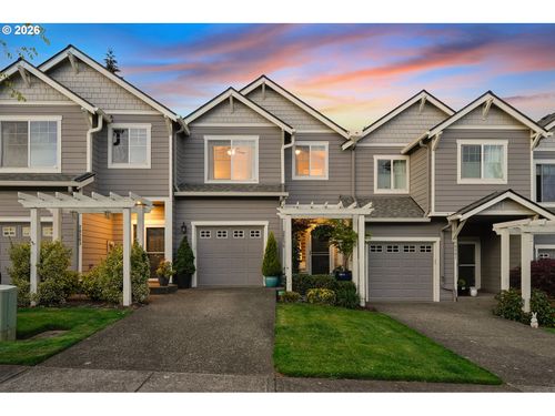 20275 Hoodview Ave, West Linn, OR, 97068-7211 | Card Image