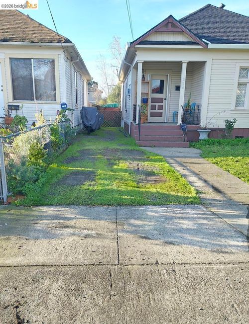 224 Vallejo St, Petaluma, CA, 94952 | Card Image