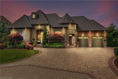 4 Holdroyd Crt, Glen Williams, ON, L7G0E8 | Card Image