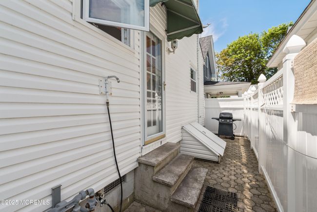 Outdoor Shower | Image 36