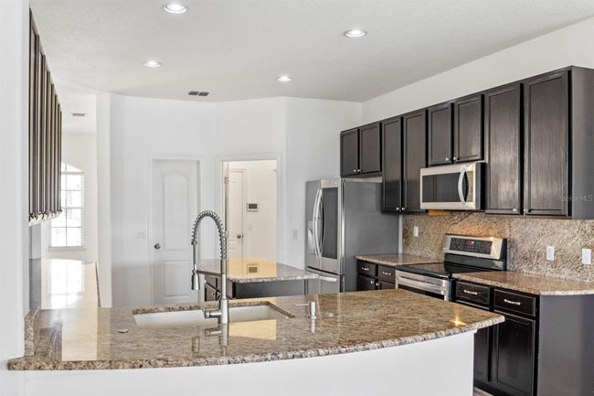 113 Grand Reserve Ct, House other with 4 bedrooms, 3 bathrooms and null parking in DAVENPORT FL | Image 11