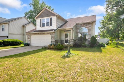 6102 Colorado St, Romulus, MI, 48174-1846 | Card Image