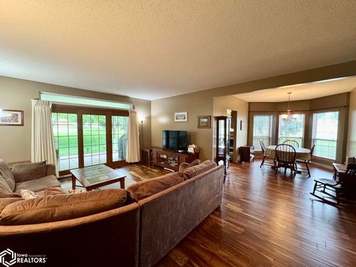 b-1509 Orchard Meadow Drive, Burlington, IA, 52601 | Card Image