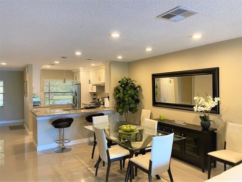 36f-9285 Vista Del Lago, Boca Raton, FL, 33428-3176 | Card Image