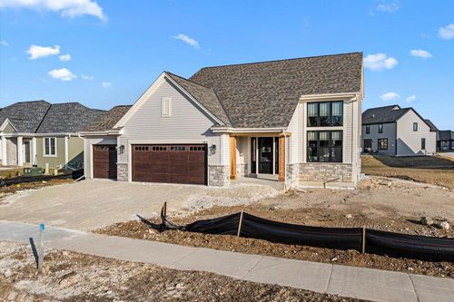 3817 White Oak Way Way, Waukesha, WI, 53188 | Card Image