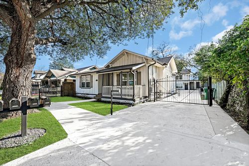 a-311 Clifton St, Houston, TX, 77011-4301 | Card Image