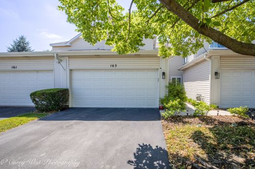 163 N Barton Trl, Batavia, IL, 60510-7636 | Card Image
