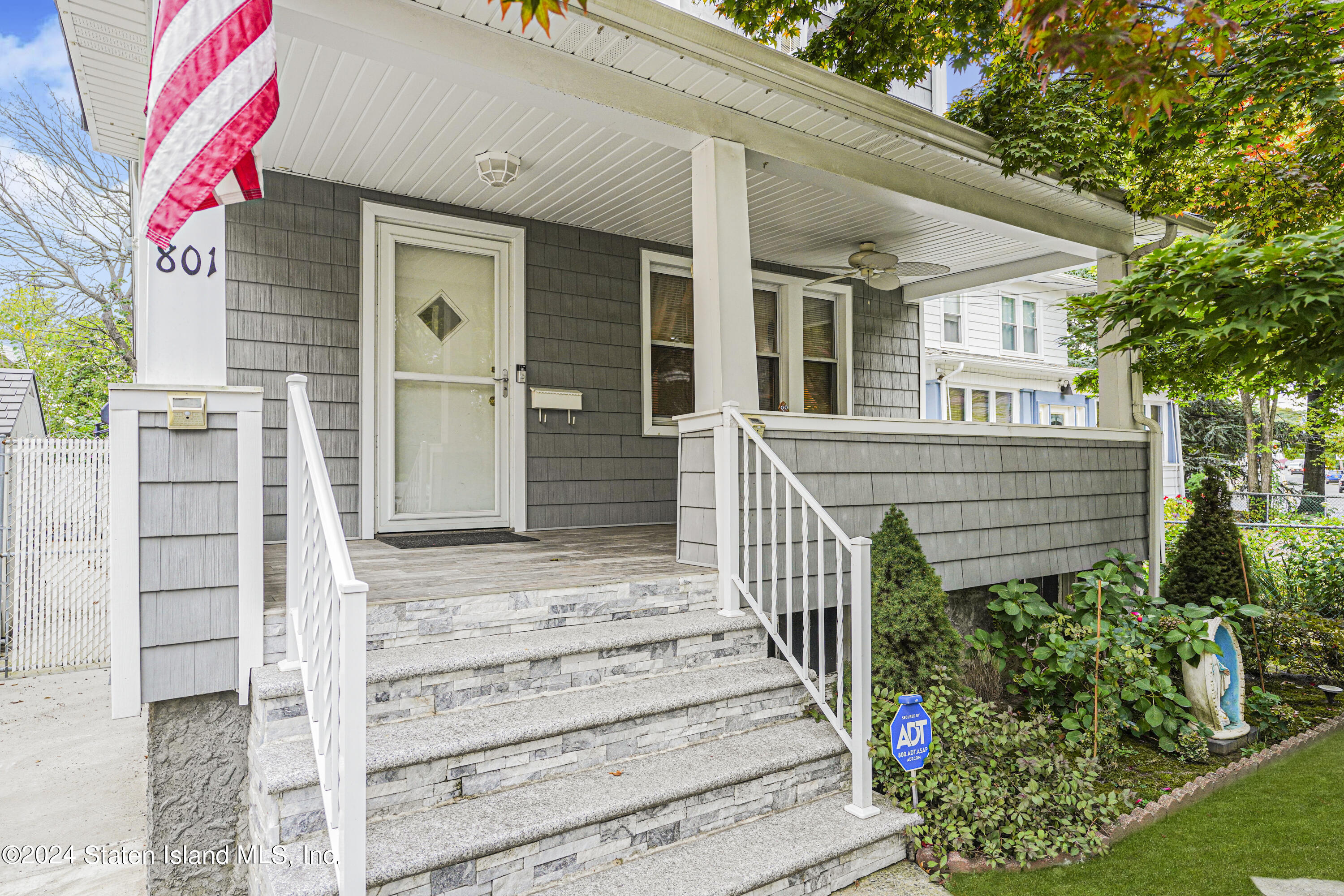 Delafield Ave, Staten Island, NY 10310