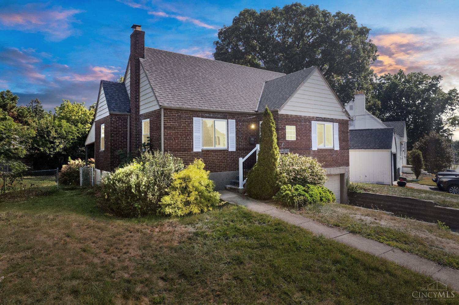 Raceview Ave, Cincinnati, OH 45248