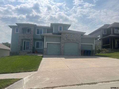 4723 Ponderosa Dr, Papillion, NE, 68133-2886 | Card Image