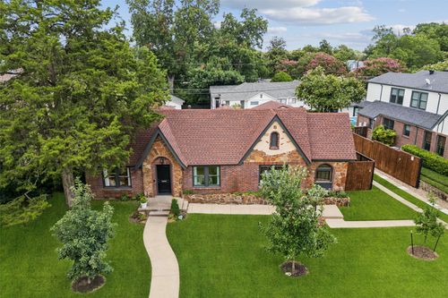 616 Newell Ave, Dallas, TX, 75223-1158 | Card Image