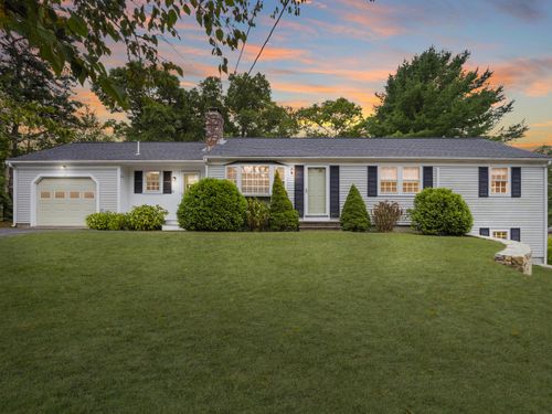 17 Avalon Cir, Osterville, MA, 02655-1308 | Card Image