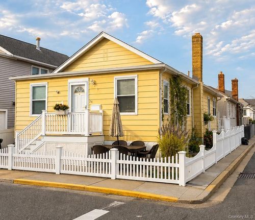 24 Wisconsin Street, Long Beach, NY, 11561 | Card Image