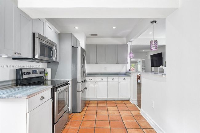 1055 Ne 120 Th St, House other with 4 bedrooms, 2 bathrooms and null parking in Biscayne Park FL | Image 19