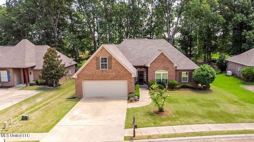 129 Stillhouse Creek Dr, Madison, MS, 39110-6943 | Card Image