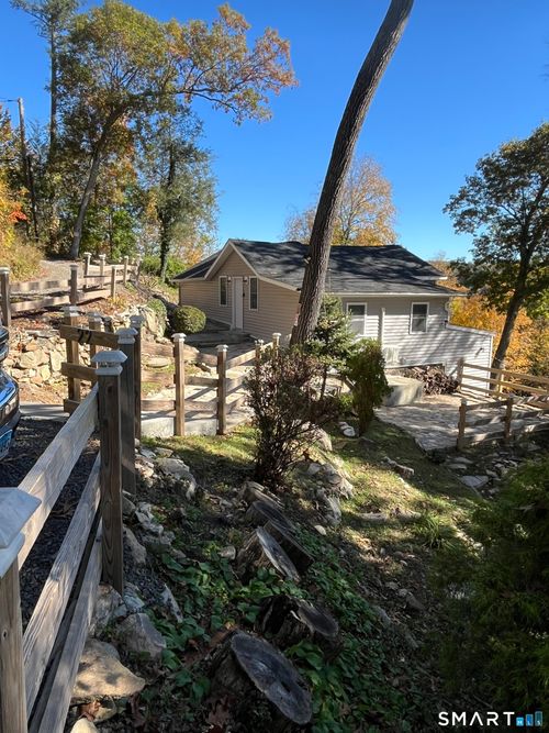 22 Hemlock Trl, Sandy Hook, CT, 06482-1251 | Card Image
