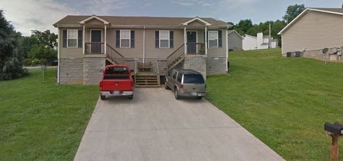 b-940 Kingsbury Dr, Clarksville, TN, 37040-2623 | Card Image
