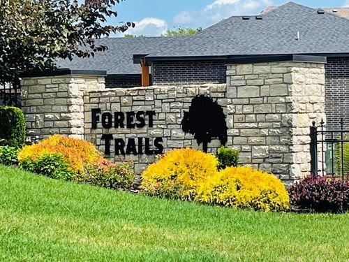 29-4728 E Forest Trails Dr, Springfield, MO, 65809-3004 | Card Image