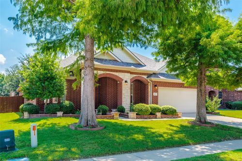 653 White Rock Dr, Lewisville, TX, 75056-4166 | Card Image