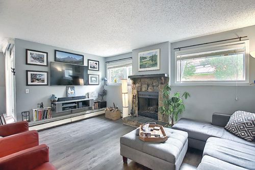 3101 - 80 Glamis Drive Sw, Home with 2 bedrooms, 1 bathrooms and 1 parking in Calgary AB | Card Image