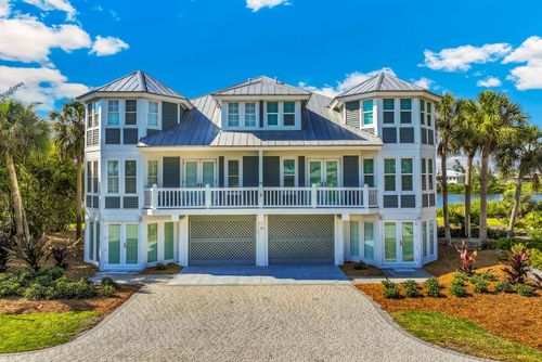 40 Seawatch Lake Dr, BOCA GRANDE, FL, 33921-1316 | Card Image