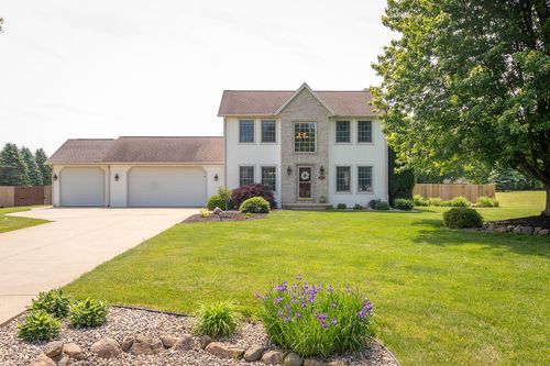 47679 Woodfield Cir, Mattawan, MI, 49071-8652 | Card Image