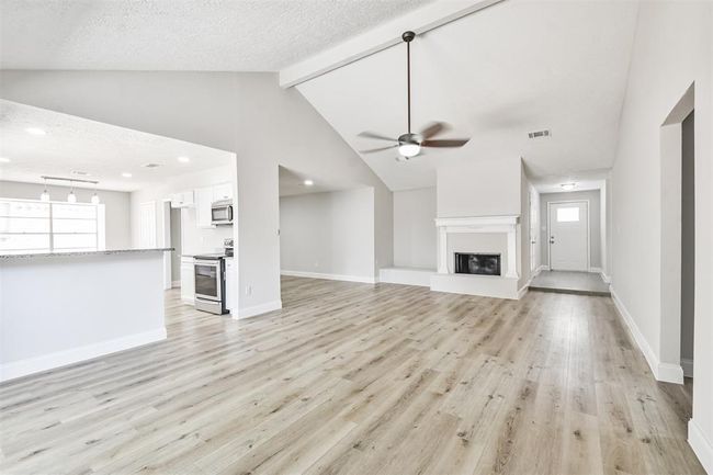 23203 Pennsgrove Rd, House other with 3 bedrooms, 2 bathrooms and 2 parking in Spring TX | Image 5