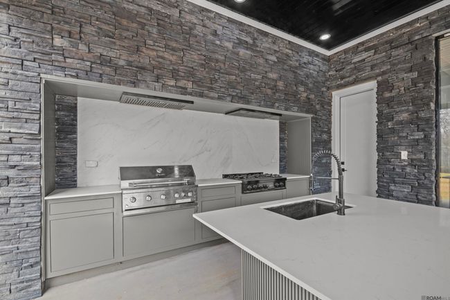 15301 Joor Rd, House other with 5 bedrooms, 5 bathrooms and 3 parking in Zachary LA | Image 36