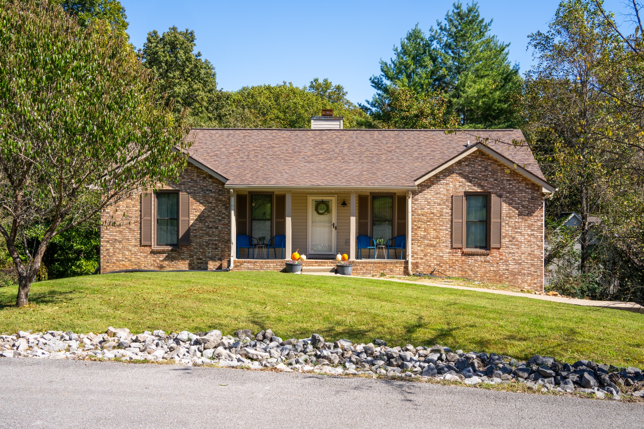 Laurelwood Ct, Clarksville, TN 37043