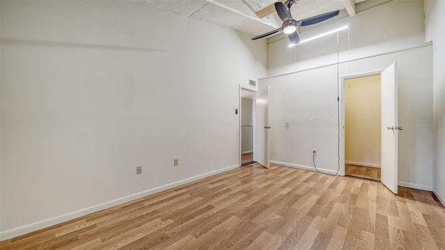 Primary Bedroom | Image 15