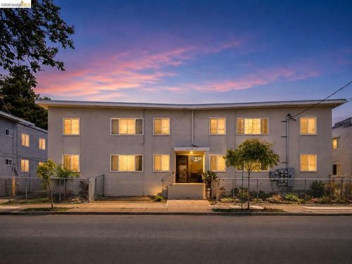 2207 Bonar St, Berkeley, CA, 94702-1860 | Card Image