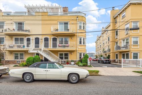 16b-160 Beach 101st St, Rockaway Park, NY, 11694-2937 | Card Image