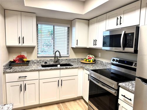 k316-3650 Lake Bayshore Dr, Bradenton, FL, 34205-5177 | Card Image
