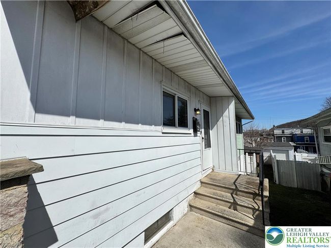 909 Genesee St, House other with 3 bedrooms, 1 bathrooms and null parking in Allentown PA | Image 21