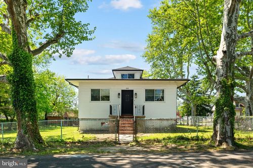 848 Cedar Ave, BENSALEM, PA, 19020-7052 | Card Image