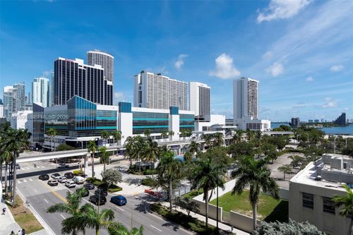 504-1400 Biscayne Blvd, Miami, FL, 33132 | Card Image
