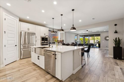 1946 W Horsetail Trl, Phoenix, AZ, 85085-8117 | Card Image