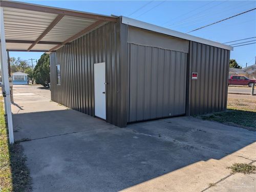 2001 Vernon Avenue, Mission, TX, 78572 | Card Image