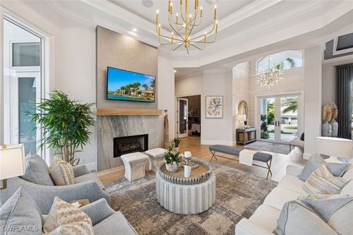 470 17th Ave S, NAPLES, FL, 34102-7405 | Card Image