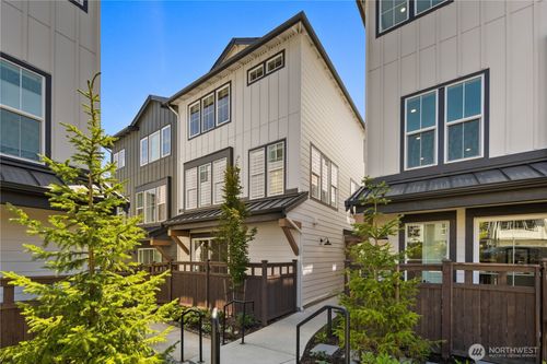 14315 149th Pl Ne, Woodinville, WA, 98072-6284 | Card Image