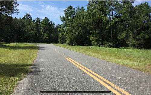 121 Nw Mossy Oak Way, Lake City, FL, 32055-7292 | Card Image