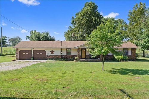 1748 Cr 1425, Caney, KS, 67333-8558 | Card Image
