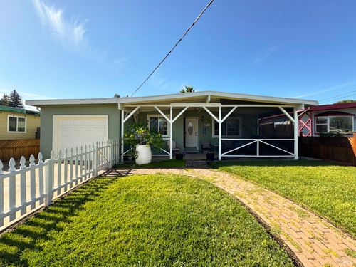 255 Burlington Dr, Ukiah, CA, 95482-3819 | Card Image