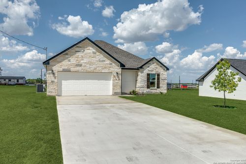 12929 Pueblo Nuevo Dr, Atascosa, TX, 78002-2274 | Card Image