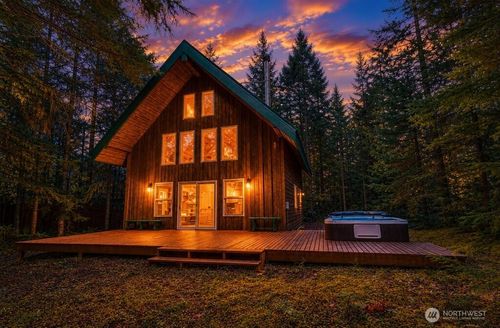 13008 Welcome Rd, Deming, WA, 98244 | Card Image